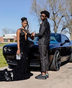 Prom Couple Pictures Black, Black Prom Black Couple, White And Black Prom Couple, Prom 2023 Black Couples, Black On Black Prom Couples, Black Prom Ideas Men, Prom Dates Couples Black Dress, Prom Outfits Black Couples, Prom Dresses 2023 Couple