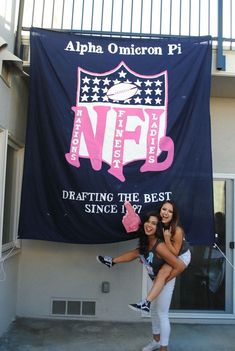 The Best Bid Day Themes Of 2022. 1. Drafting The Best 2. Race Day With Us  3. Honey I'm Home 4. Lucky Charms 5. That's So Theta... Nfl Bid Day Theme, Sorority Social Themes, Bid Day Ideas, Sorority Recruitment Themes, Aoii Sorority, Recruitment Themes