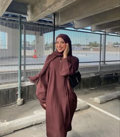 Winter Outfit Woman, Woman Winter Outfits, Winter Outfit Dress, Winter Outfit Comfy, Layered Winter Outfits, Hijabi Outfit, Modern Hijab Fashion