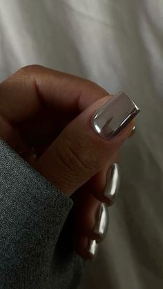 Short Chrome Acrylic Nails, Silver Chrome Nails Designs, Chrome Short Nails, Chrome Silver Nails, Maiden Archetype, Chrome Nails Designs, Her Nails, Silver Nails, Minimalist Nails