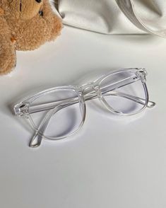 Clear Glasses Frames Women, Glasses Women Fashion Eyeglasses, Classy Glasses, Glasses Frames Trendy, Wayfarer Glasses, Fancy Glasses, Clear Glasses Frames, Trendy Glasses