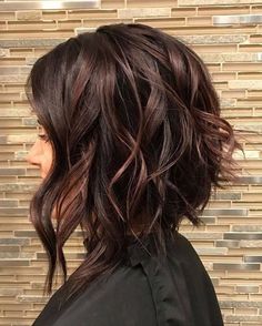 Dark Chocolate Brown Spring Hairstyles Ideas 2018 Chocolate Mauve Hair, Mauve Hair, Rambut Brunette, Chocolate Brown Hair Color, Long Bob Haircuts, Penteado Cabelo Curto, Hair Color And Cut, Hair Color Dark, Dark Brown Hair