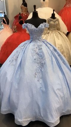 Soft Blue Dress Gowns, Light Blue Debut Dress, Light Blue Debut Gown, Sky Blue Sweet 16 Dress, Cinderella Quince Dress Light Blue, Moonlight Blue Quince Dress, Short Quince Dresses Blue