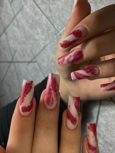 Kisses On Nails, Nails With Kisses, Kiss Nails, Romantic Nails, Lip Print, Blush Nails, Nails Desing, Red Lip, Heart Nails