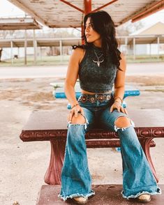 Western Boho Outfits, Boho Western Outfits, Nfr Outfits, God Speed, Cute Cowgirl Outfits, Casual Country Outfits, Southern Outfits, Country Style Outfits, Western Wear Outfits