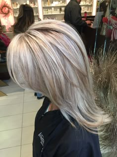 Textured Blonde Hair, Blonde Hair Styles, Best Hair Dye, Haircuts For Medium Length Hair, Peach Hair, Brown Hair With Blonde Highlights, Blonde Hair Looks, Hair Color And Cut, Blonde Highlights