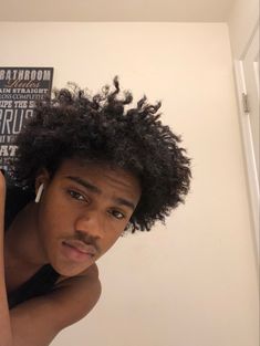 Messy Afro, 4c Afro Blowout, Afro Blowout, Black Men With Afros, Afro Inspo Men, Curly Afro Black Man, Black Male Hair Aesthetic, Afro Hairstyles Men