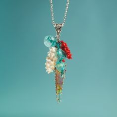 "This Teal ocean necklace is made of glass in the lampwork technique, each bead is hand blown and unique. This Nautical necklace is lightweight, stylish and elegant and will become a versatile and irreplaceable addition to your everyday outfits! 💕 You will definitely look stunning in this glass mermaid necklace! Dimensions: total pendant height about 2 3/4 inch (70mm). Silver colored metal chain length is adjustable, 16\"-20\" inches (40-50cm). Materials: artist lampwork glass beads, metal fitt Chip Jewelry, Ocean Pendant, Glass Coral, Glass Mermaid, Coastal Jewelry, Nautical Necklace, Sea Necklace, Ocean Necklace, Lovers Necklace