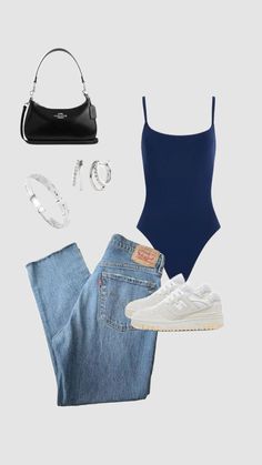 #outfit #fitinspo #fit #fitcheck Fit Check Poses, Graduation Outfits For Women, Uni Outfit, Uni Fits, Outfits To Recreate, City Outfits, Casual Preppy Outfits