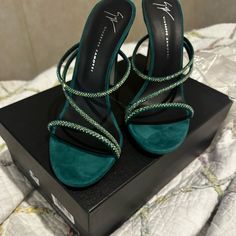 Prom Dresses In Green, Emerald Green High Heels, Prom Shoes Green, Green Heels Aesthetic, Dark Green Heels, Peacock Heels, Emerald Green Heels, Emerald Shoes, Dream Heels