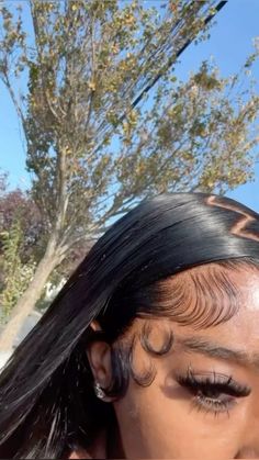 Edges On Frontal Wig, Fluffy Baby Hairs On Wig, Curly Lace Hairstyles, Lace Hairstyles, Hairstyles For Hair, Wigs Install, Fluffy Edges, Wig Installation, Track Hairstyles