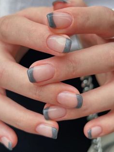 Dark Colored French Tip Nails, French Tip Nails Gray, Grey Nail Tip Designs, Grey French Manicure Nails, Short Grey Nails Gel, Grey Tipped Nails, Grey French Tip Nails Square, Pink And Gray French Tip Nails, French Tip Grey Nails