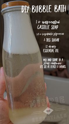 Make Your Own Bubble Bath, Diy Bath Soap Liquid, Natural Bubble Bath Recipe, Home Made Bubble Bath, Homemade Bubble Bath Recipe, Diy Bubble Bath Recipe, Bubble Bath Ideas, Bubble Bath Recipe, Homemade Bubble Bath