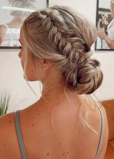 21 Easy Prom Hairstyles for 2023 You Have to See Simple Prom Hairstyles, Easy Prom Hairstyles, Prom Hair Up, Cute Prom Hairstyles, Formal Hairstyles For Long Hair, Simple Prom Hair, Prom Hairstyles For Short Hair, Hoco Hairstyles, Peinados Recogidos