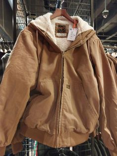 Fall Thrift Inspiration, Rugged Clothes, Superdry Jacket, American Teenager, Everyday Jacket, Diy Vetement, Swaggy Outfits, Brown Jacket, 가을 패션