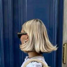 Hollie Mercedes, Cabello Afro Natural, Pelo Afro, Blonde Hair Inspiration, Hairdos For Curly Hair, Short Blonde, Short Blonde Hair, Cut My Hair, Hair Envy