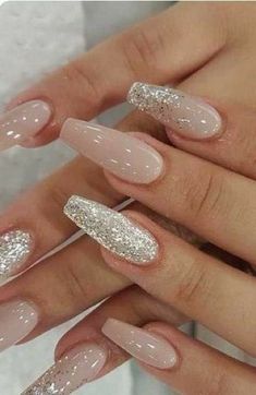 Nail Ideas For Wedding, Pink Nails French Tip, Nail Inspo White, Nail Designs Trending Now, Pink Nails French, Almond Nails Short, Best Wedding Nails, Aesthetic Nail Art, Trendy Almond Nails