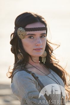 Tribal Headband “Labyrinth”. Available in: crazy horse brown natural leather, crazy horse black natural leather, brass, stainless :: by medieval store ArmStreet Ren Fest, Cosplay Hair, Leather Headbands, Arm Bracelets, Medieval Jewelry, Medieval Clothing, Hair Updo, Linen Tunic, Turbans