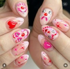 Adventure Time Acrylic Nails, Aries Nail Ideas, Cute Clown Nails, Carnival Nails Ideas, Pink Clown Nails, Halloween Candy Nails, Clown Acrylic Nails, Circus Nails Designs, Clown Halloween Nails