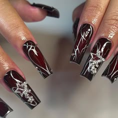 Milky Black Nails Acrylic, Man Eater Aesthetic Nails, Mafia Outfit Aesthetic, Red Goth Nails, Acrylic Nails Goth, Nail Inspo Goth, Grunge Nails Acrylic, Anime Nails Acrylic, Goth Acrylic Nails