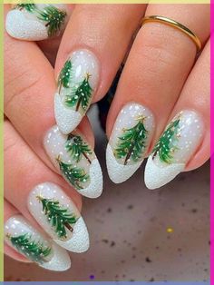 Green Christmas Nails, Christmas Tree Nail Art, Pink Flower Nails, Classy Nail Art Ideas, Birthday Nail Designs, Tree Nail Art, Christmas Tree Nails, Tree Nails