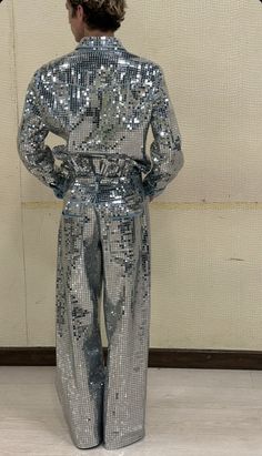 Silver Outfits, Nye Outfits, Troye Sivan, Men Fashion Casual Outfits, Fashion Mistakes, Style Mistakes, 10 Pounds, Festival Outfits