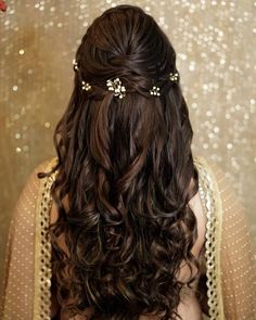 Elegant Mehendi, Engagement Hairstyle, Reception Hairstyles, Bridal Hairstyle Indian, Hairstyle Indian Wedding, Hairstyle Indian, Bridal Hairstyle Indian Wedding, Hair Wedding Styles