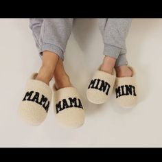 These Slippers Are Perfect For Your Little One ! Plush Inner And Rubber Non Slip Sole. Available In Sizes Little Kid 9-12 Big Kid 1-3 **Note These Slippers Are From A Boutique Wholesaler Not Temu** Family Slippers, Indoor Outdoor Slippers, Cozy Slippers, Comfy Slippers, Planner Gift, Outdoor Slippers, Slippers Cozy, Exercise For Kids, Outdoor Wear