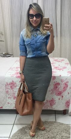 Striped Skirt Outfit, Outfits Bonitos, Vestidos Jeans, Outfit Mujer, Formal Looks, Skirt Outfits, Grey Stripes, Pencil Skirt