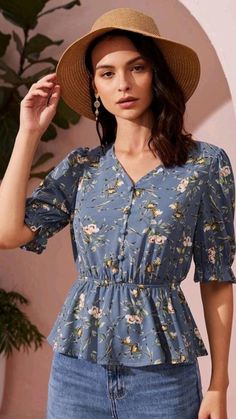 Trendy Tops For Women Casual Fashion Ideas, Fancy Tops Designs For Jeans, Cotton Tops For Jeans, Cotton Tops Designs, Ladies Tops Blouses, Printed Peplum Top, Stylish Tops For Women, Modern Tops, Casual College Outfits