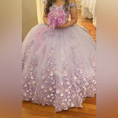 Size Small Quinceanera Dresses Worn Once Small Quinceanera Dresses, Elegant Ball Gown For Sweet 16, Elegant Lavender Dress For Quinceanera, Elegant Purple Quinceanera Dress, Lavender Dress For Quinceanera, Quinceanera Dresses, Quince, Quinceanera, Wearing Dress