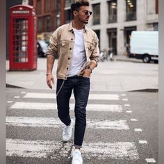 Jacket Poses, Streetwear Inspiration, Shiva Parvati, Men With Street Style, Mens Style Guide, Abercrombie And Fitch Jeans, Dope Fashion, Men Fashion Casual Outfits