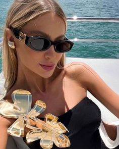 Mui Mui Sunglasses, Tumblr Grunge Outfits, Miu Miu Glasses, Authentic Fashion, Vogue Sunglasses, Ibiza Outfits, Trendy Glasses, Sporty And Rich