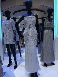 Ethereal Dress, Shrug For Dresses, Fantasy Dresses, Fashion Design Dress, Chanel Earrings