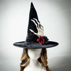 Elegant and fancy witch costume hat! Brilliant headpiece for Halloween costume parties.Materials: black velvet with Halloween skull decor, veil and tulle materialsOne Size for all More designs from our store:http://www.etsy.com/shop/4everstoreAll orders placed will be processed and shipped within 24-48 hours via USPS. We ship all items out with extreme care and speedy shipping service. Domestic orders shipped with standard shipping will receive the order within 3-7 business days once processed.★ Fancy Witch Costume, Flowers Witchcraft, Halloween Skull Decor, Witch Costume Diy, Skull And Flowers, Easy Halloween Party