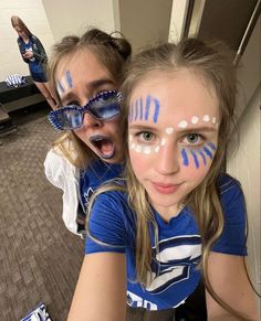 High School Face Paint Ideas, High School Football Makeup, Sports Day Outfits School, Cheer Spirit Makeup, Face Paint Team Spirit, Field Day Makeup, Sprit Week Face Paint, Neon Night Football High Schools Face Paint, Eye Black Football Game