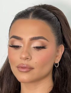 Soft glam makeup Formal Eyeshadow Looks Brown Eyes, Wedding Day Makeup Hooded Eyes, Makeup That Brings Out Brown Eyes, Bridal Makeup Brown Hair Brown Eyes, Natural Bridal Makeup Brown Skin, Bridal Makeup Medium Skin Tone, Taupe Smokey Eye, Updo For Big Forehead, Soft Winged Eyeliner Wedding Makeup