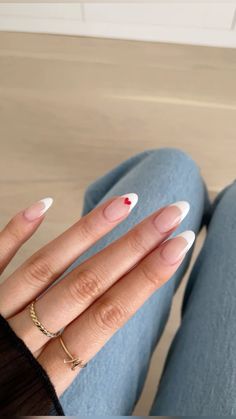 White French Tip Nails With Simple Design, Nail Design September, Hoco Nail Ideas French Tips, September Nail Ideas French Tip, Short Nails Ideas Heart, Heart On French Tip Nails, White French Nails With Red Heart, French Nail Heart, Short Nail Designs With Hearts