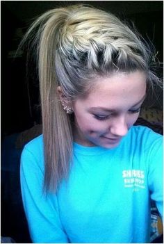 How do you do this Cute Everyday Hairstyles, Coconut Products, Diy Coconut, French Braid Hairstyles, Popular Haircuts, Braids For Long Hair, Everyday Hairstyles, French Braid, Hairstyles For School