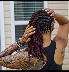 Locs To The Side, Updo Locs Hairstyles For Women, Butter Blonde, Short Dreadlocks Styles, Dreads Styles For Women, Short Locs, Loc Hairstyles, Beautiful Locs, Dreads Girl