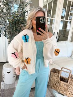 Casual spring style Forever 21 butterfly cardigan My recent amazon order #LTKunder50#LTKworkwear Cute Teaching Outfits, Slp Outfits, Kindergarten Teacher Outfits, Loungewear Ideas, Butterfly Cardigan, Casual Spring Style, Teaching Clothes, Teacher Outfits Elementary, Teacher Fits