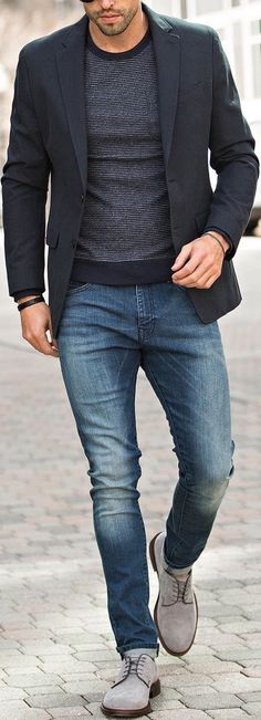 Nice style details http://www.99wtf.net/men/mens-accessories/mens-belt-wearing-accessories-2016/ Party Outfit Men, Checkered Jacket, Mens Fashion Edgy, Traje Casual, Sharp Dressed Man, Men Street, Men's Apparel, 가을 패션, Striped Cardigan