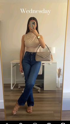 Jean Outfits Elegant, Covered Outfits For Summer, Going Out Outfits 2024, Outfit Cumpleaños Mujer Dia Casual, How To Style Button Up Shirts Women, Look Casual Chique, Semiformal Outfit Mujer, Outfit Semiformal, Casual Chic Outfit Summer