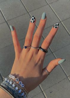 Cow Print And Blue Nails, Fall Nails With Cow Print, Navy Blue Western Nails, Winter Cow Print Nails, Cute Nails Cow Print, Cow Print Nails Blue, Fall Cow Print Nails, Nail Ideas Cow Print, Blue Cow Print Nails