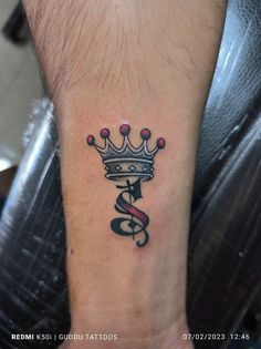 S with crown tattoo designs A With Crown Tattoo, S With Crown Tattoo, Crown Name Tattoo, Foreign Tattoos, S Name Tattoo, Crazy Tattoo Ideas, King Crown Tattoo, Tattoo Cover Ups