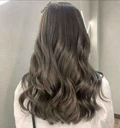 Greenish Brown Hair, Pearl Brown Hair, Dark Ash Hair, No Bleach Hair Dye For Dark Hair, Cool Toned Balayage, Color Trends 2023, Brown Hair Color Chart, Brown Hair Inspiration