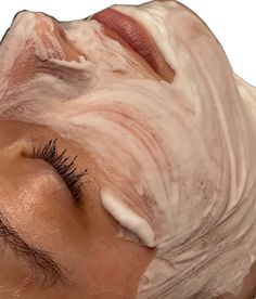 Cleaning Face Aesthetic, Aesthetic Clinic Facials, Esthetician Ig Post, Facial Content For Instagram, Luxury Facial Aesthetic, Self Care Aesthetic Pictures Spa, Esthetician Instagram Story Ideas, Esthetician Job Aesthetic