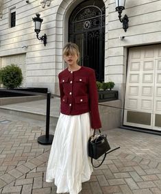 Opera Outfit, Ootd Red, Tweed Jacket Outfit, White Skirt Outfits, Rok Outfit, Estilo Hijab, Modest Summer Outfits, Diy Vetement, Modest Fashion Outfits