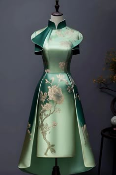 Chinese Dress Outfit, Date Night Outfit Ideas, Trendy Date Night Outfit, Night Outfit Ideas, Chinese Style Dress, Mode Kimono, Fairytale Fashion, Fashion Drawing Dresses