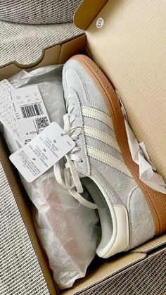 Grey Spezial Adidas Outfit, Neutral Adidas Shoes, Grey Sneaker Outfits Women, Grey Spezial Adidas, Spezial Adidas Shoes, Spezial Adidas Outfit, Adidas Spezial Outfit, Spezial Adidas, Pretty Shoes Sneakers